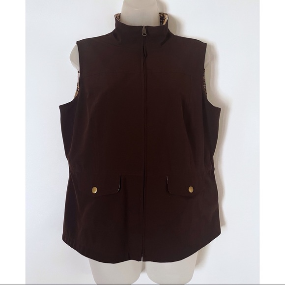 Reversible Vest - Picture 2 of 3